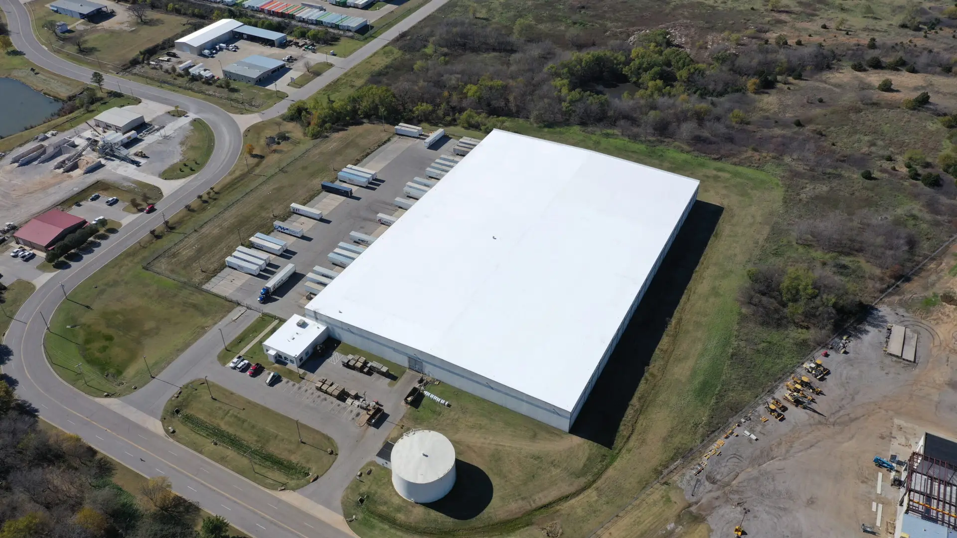 commercial roofing contractor